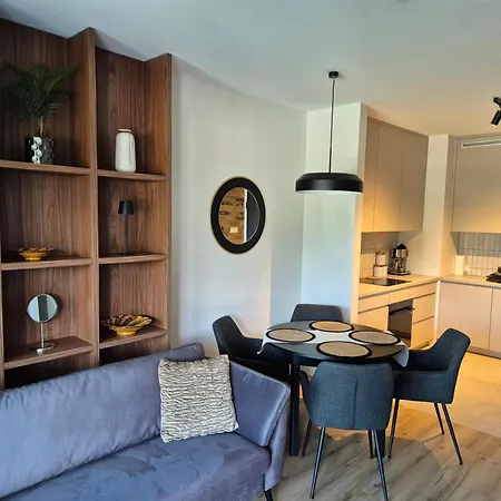 Apartment Czarna Perla 109 Luksusowy Apartament,basen,garaz,taras